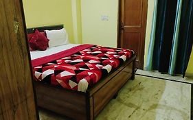 Madhav Palace